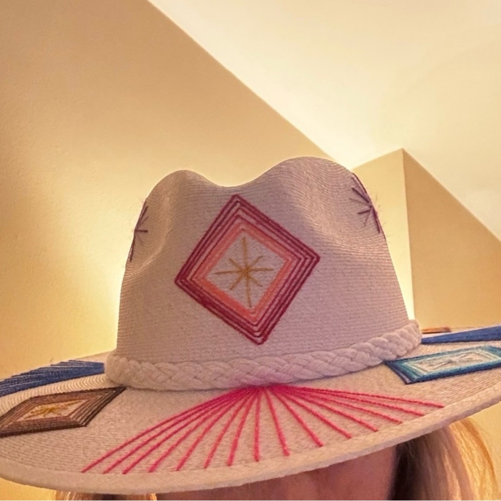 Embroidered Corazon Playero Hat